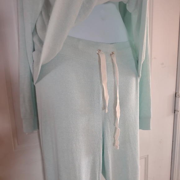 J. Crew Jogger Set. Sizes Top XL Pant L - Picture 9 of 13